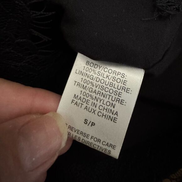 CAMI NYC Women's Black Lace Trim 100% Silk Camisole Size Small - Picture 4 of 6